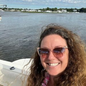 Meet your Posher, Jillian